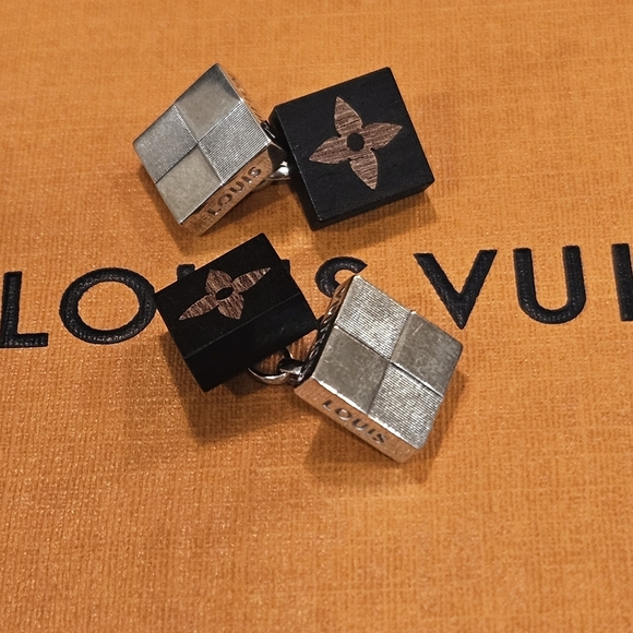 Louis Vuitton Damier Wood Monogram Cufflinks W/Box - Picture 16 of 16